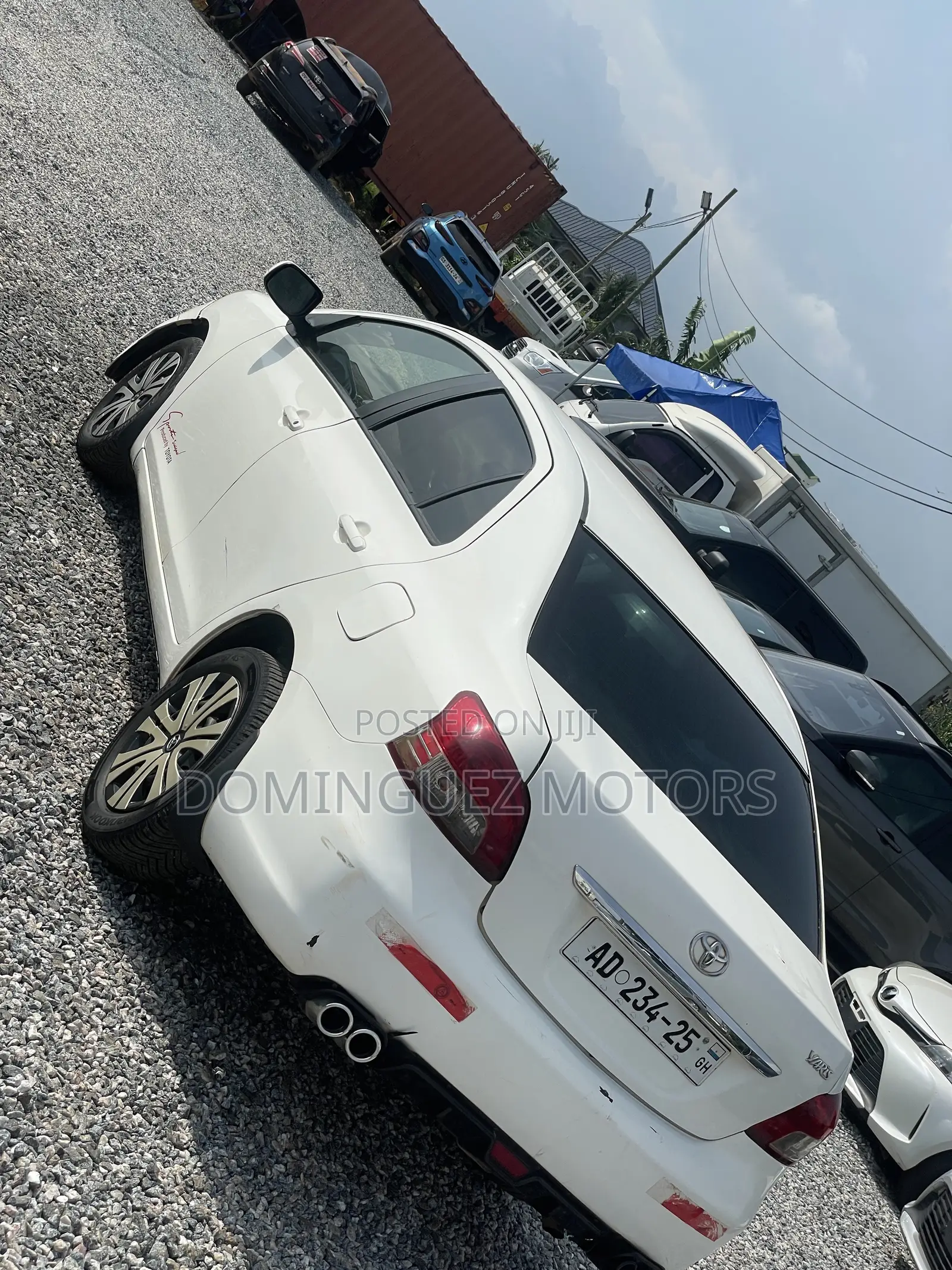 Toyota Yaris 2012 White