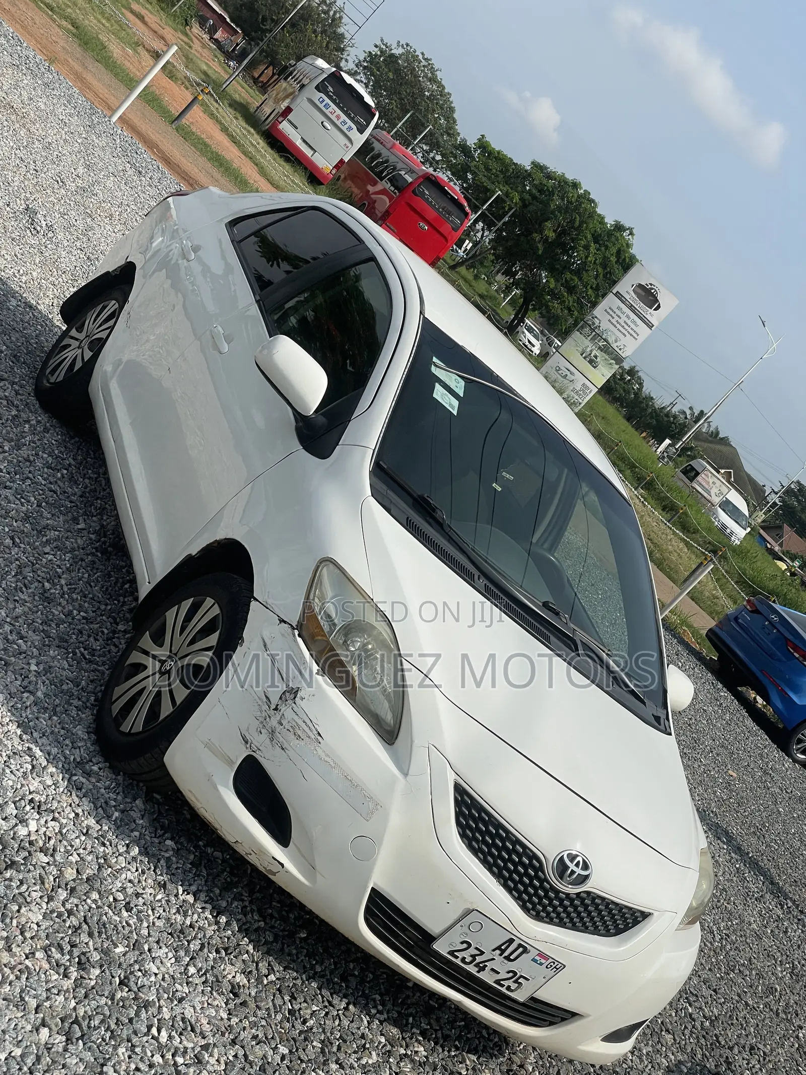 Toyota Yaris 2012 White