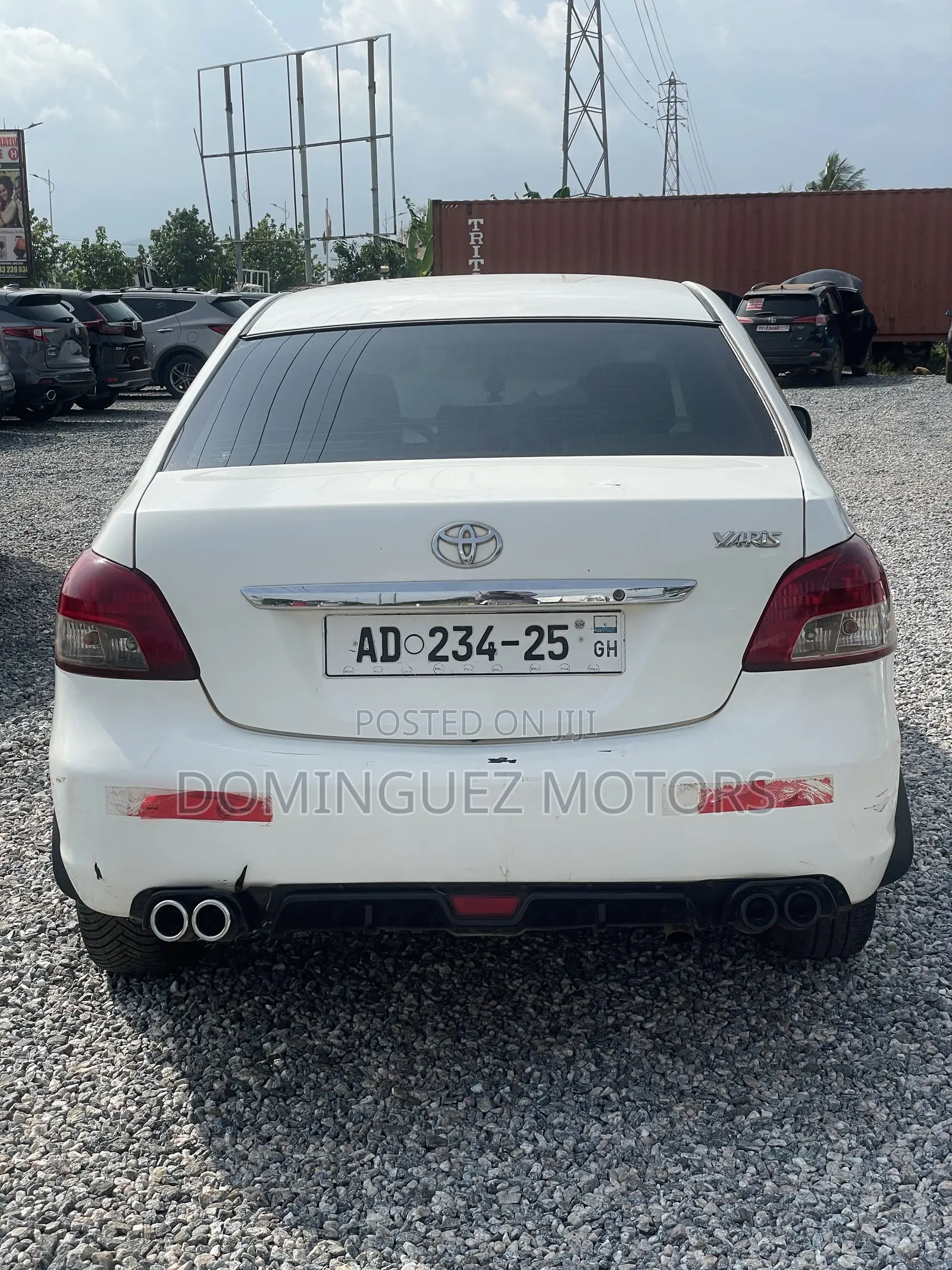 Toyota Yaris 2012 White