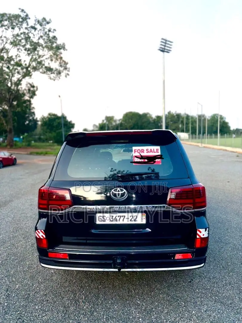 Toyota Land Cruiser 2013 Black