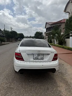 Mercedes-Benz C300 Luxury 4Matic Sedan AWD (3.5L 6cyl 7A) 2014 White