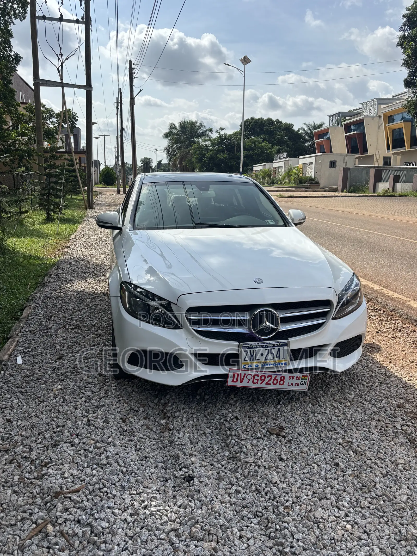 Mercedes-Benz C300 Luxury 4dr AWD 4Matic Sedan (2.0L 4cyl 7A) 2015
