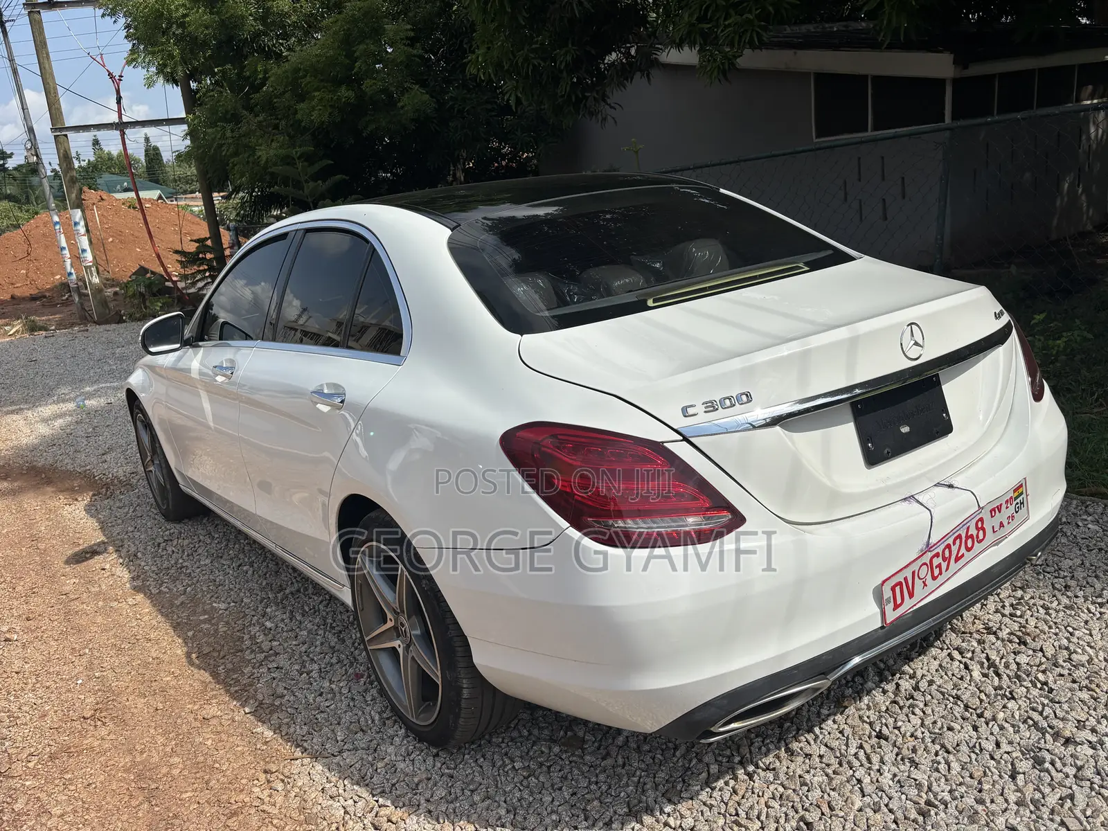 Mercedes-Benz C300 Luxury 4dr AWD 4Matic Sedan (2.0L 4cyl 7A) 2015