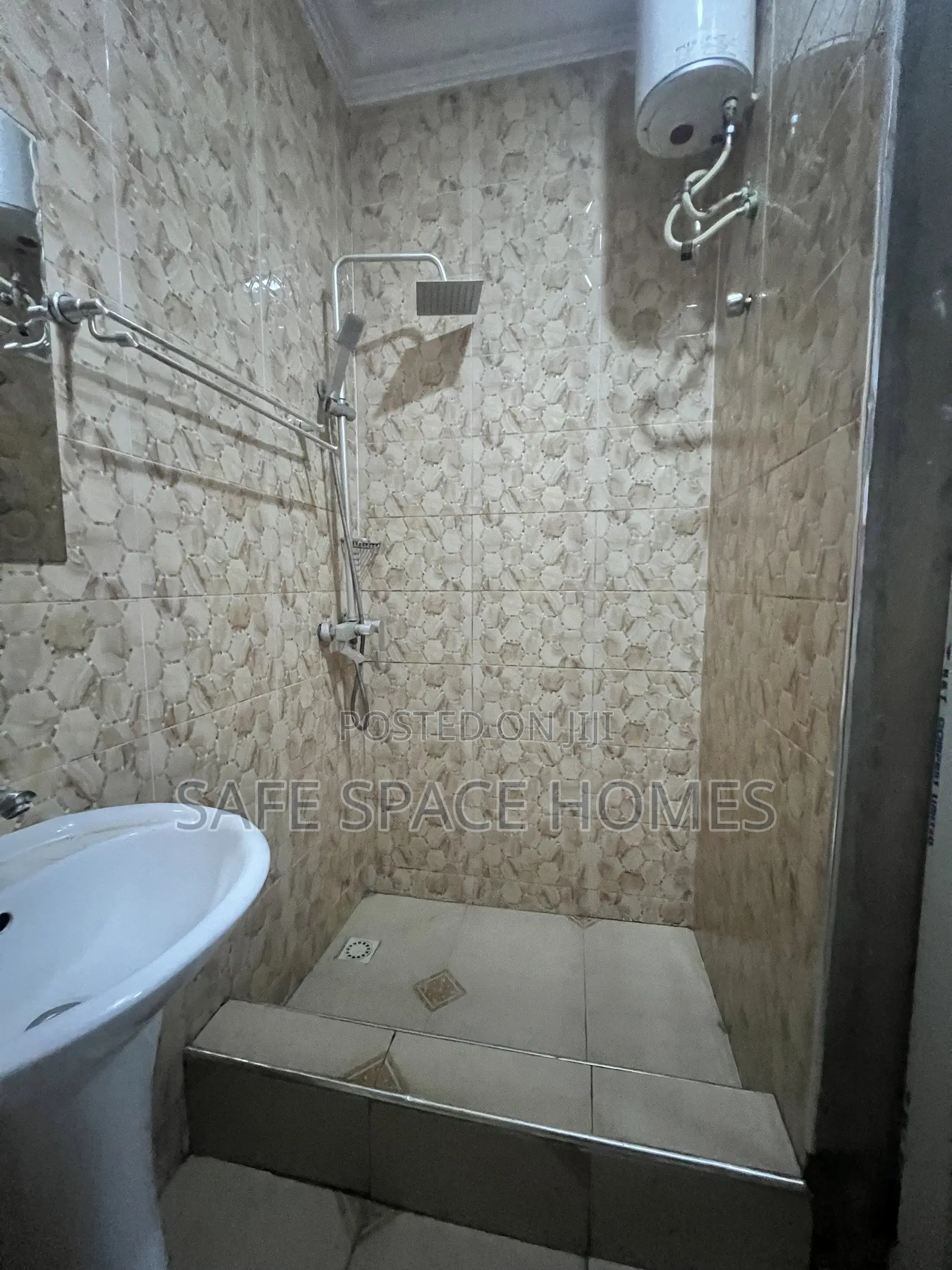 2bdrm Apartment in Burma Camp for rent