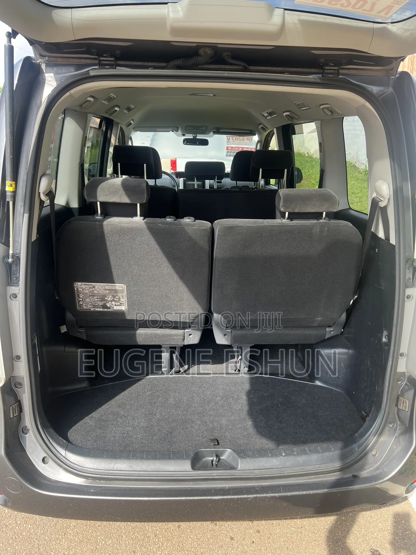 Toyota Voxy 2012 Gray