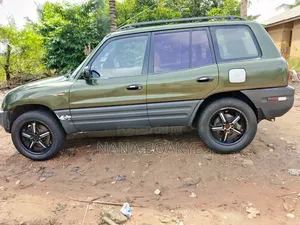 Toyota RAV4 2001 Blue