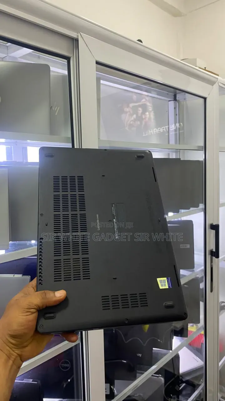 Laptop Dell Latitude 5490 16GB Intel Core i5 SSD 256GB