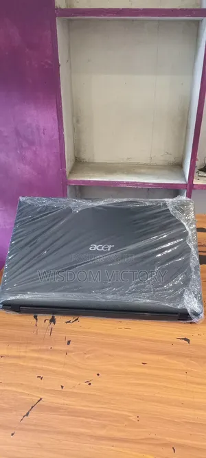 New Laptop Acer 4GB Intel Core i3