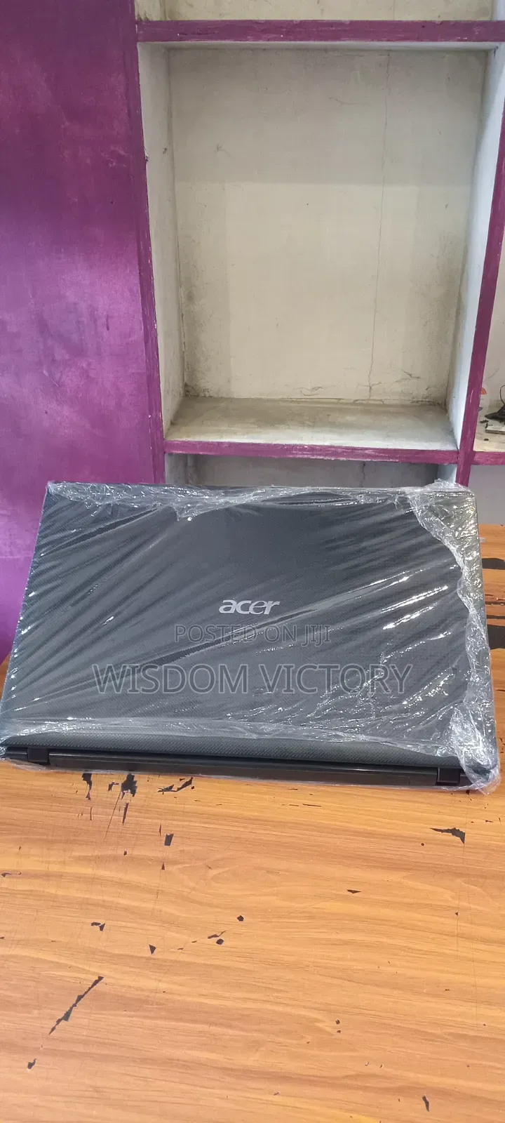 New Laptop Acer 4GB Intel Core i3
