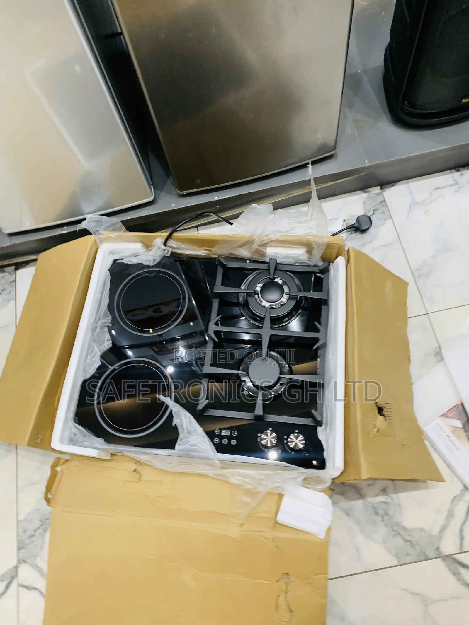 Fabulous Kenwood 3+2 Built-in Hybrid Cooker Hob
