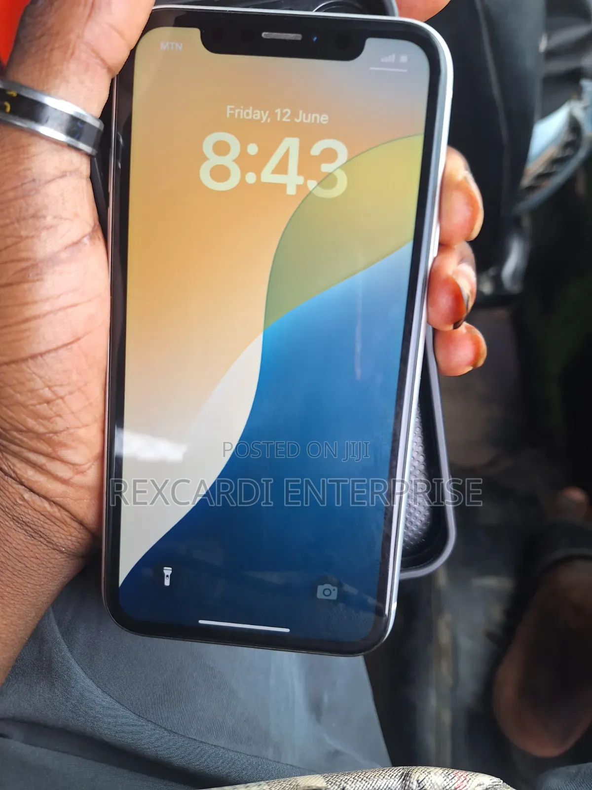 Apple iPhone XR 64 GB White