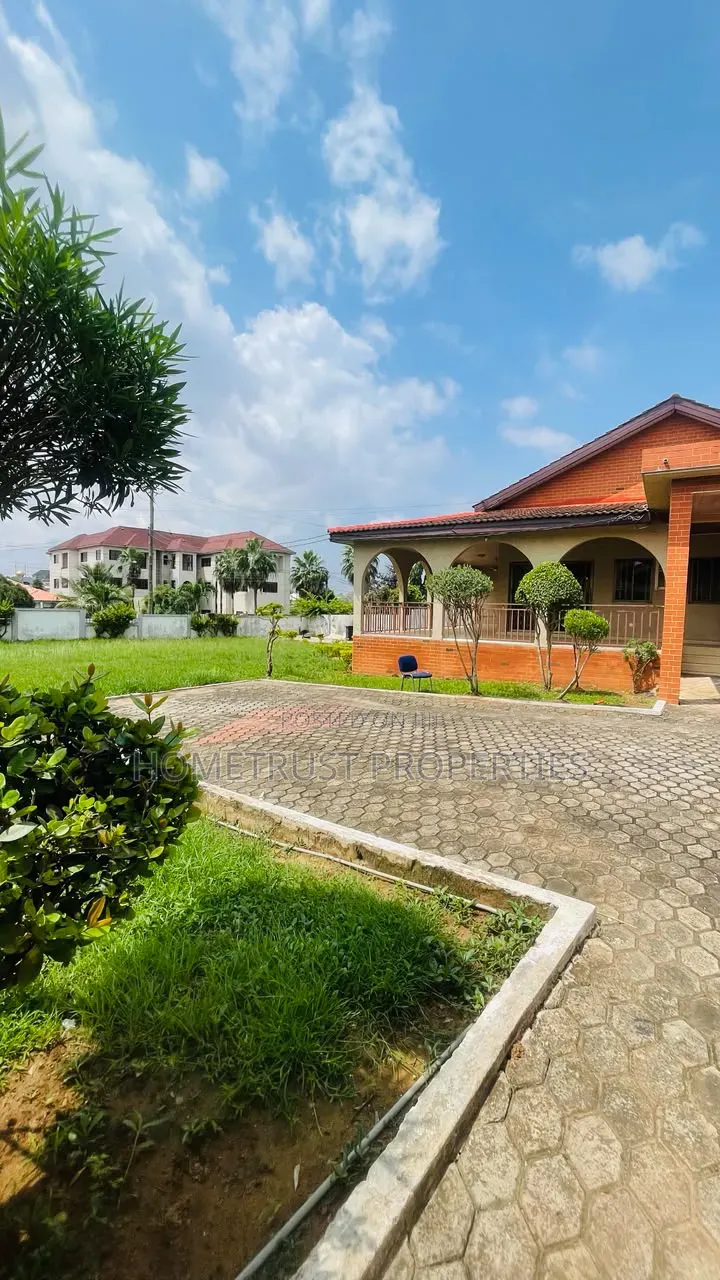 6bdrm House in North Legon for rent