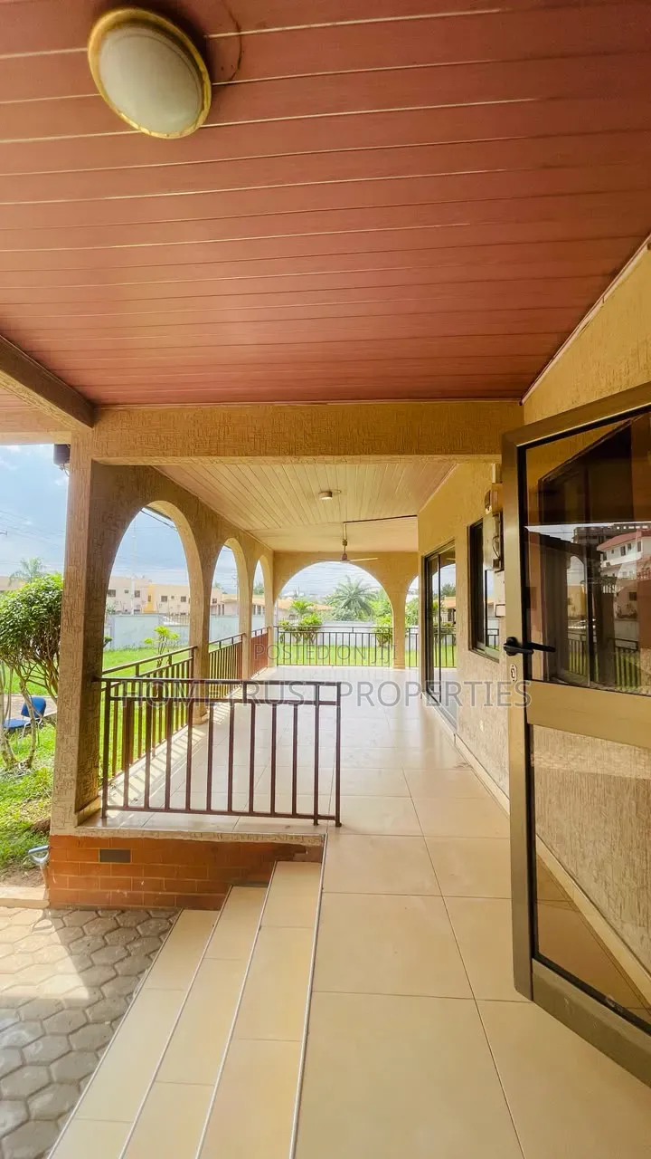 6bdrm House in North Legon for rent