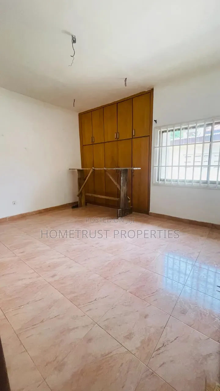 6bdrm House in North Legon for rent