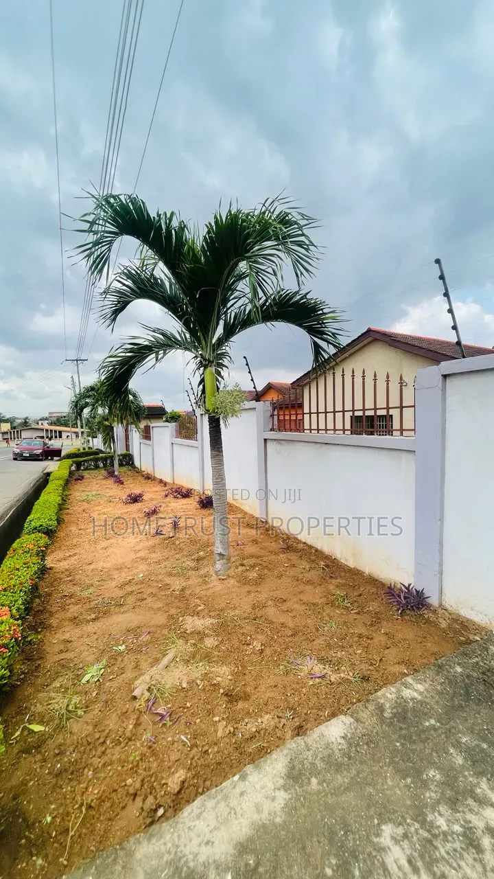 6bdrm House in North Legon for rent