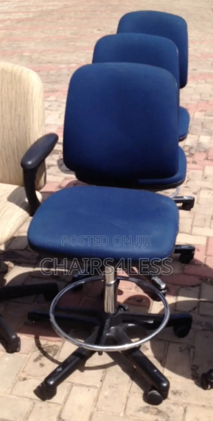 Used Lot of Chairs