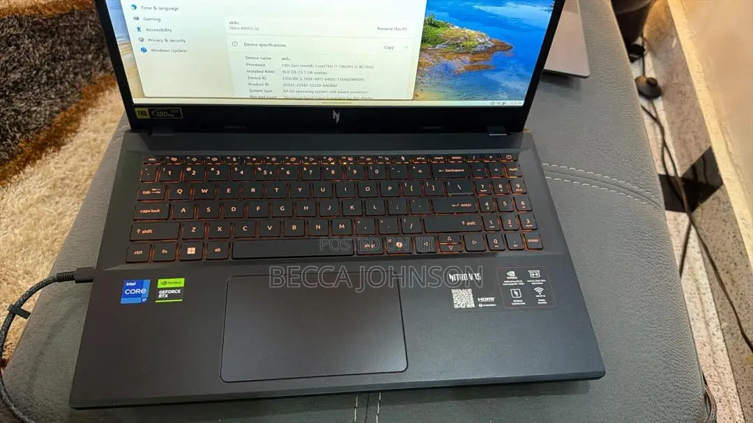 New Laptop Acer Nitro 17 18GB Qualcomm Snapdragon X Plus SSHD+SSD 350GB