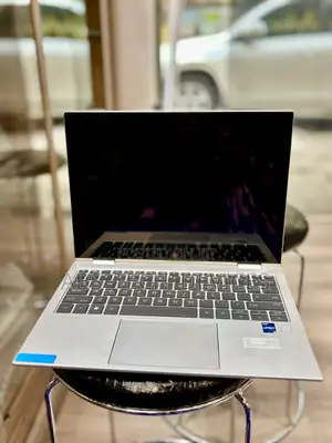 Laptop HP EliteBook 830 G9 16GB Intel Core i5 SSD 512GB