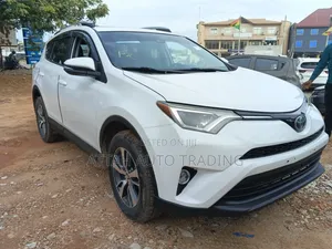 Toyota RAV4 2017 White
