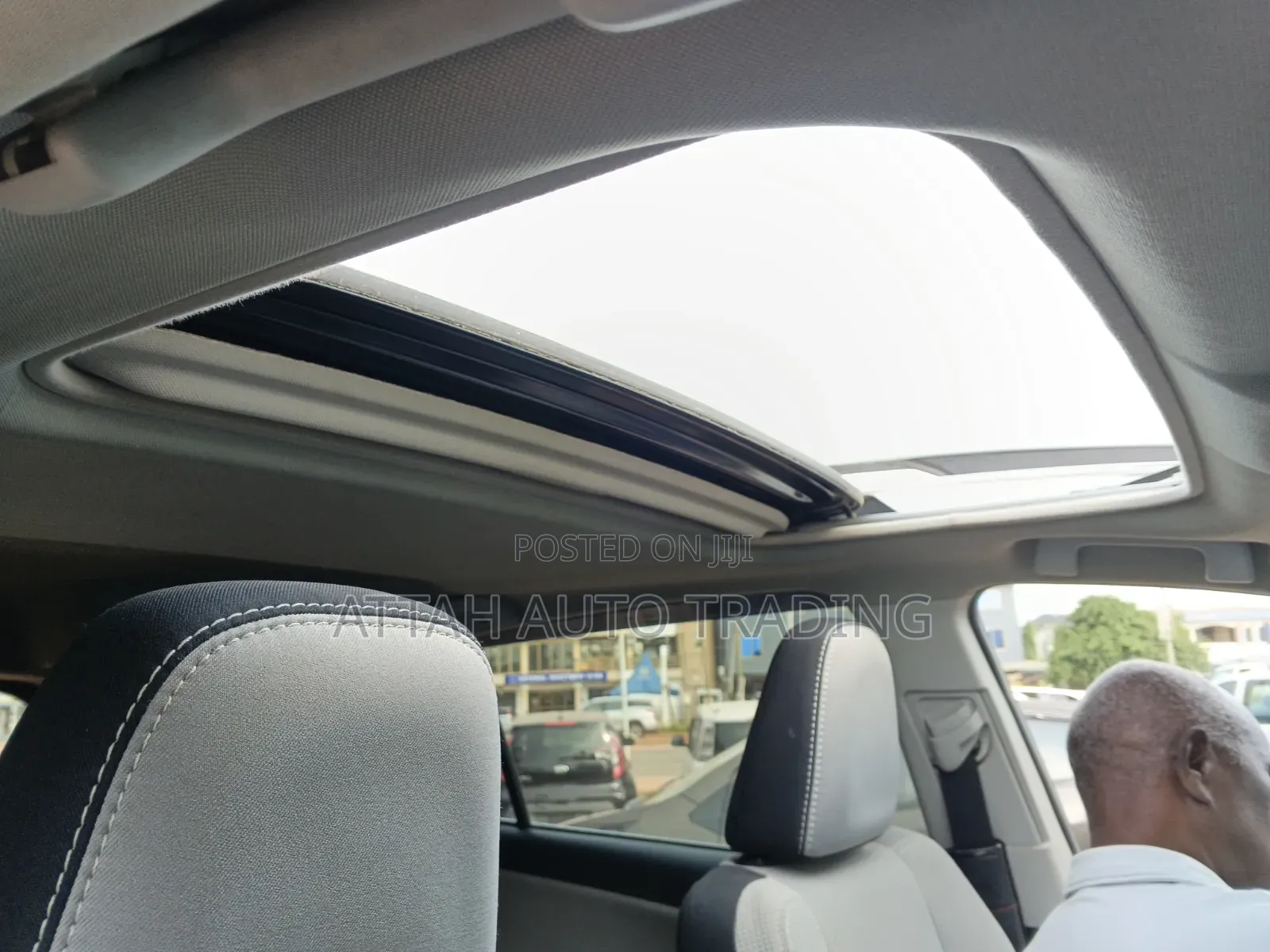 Toyota RAV4 2017 White