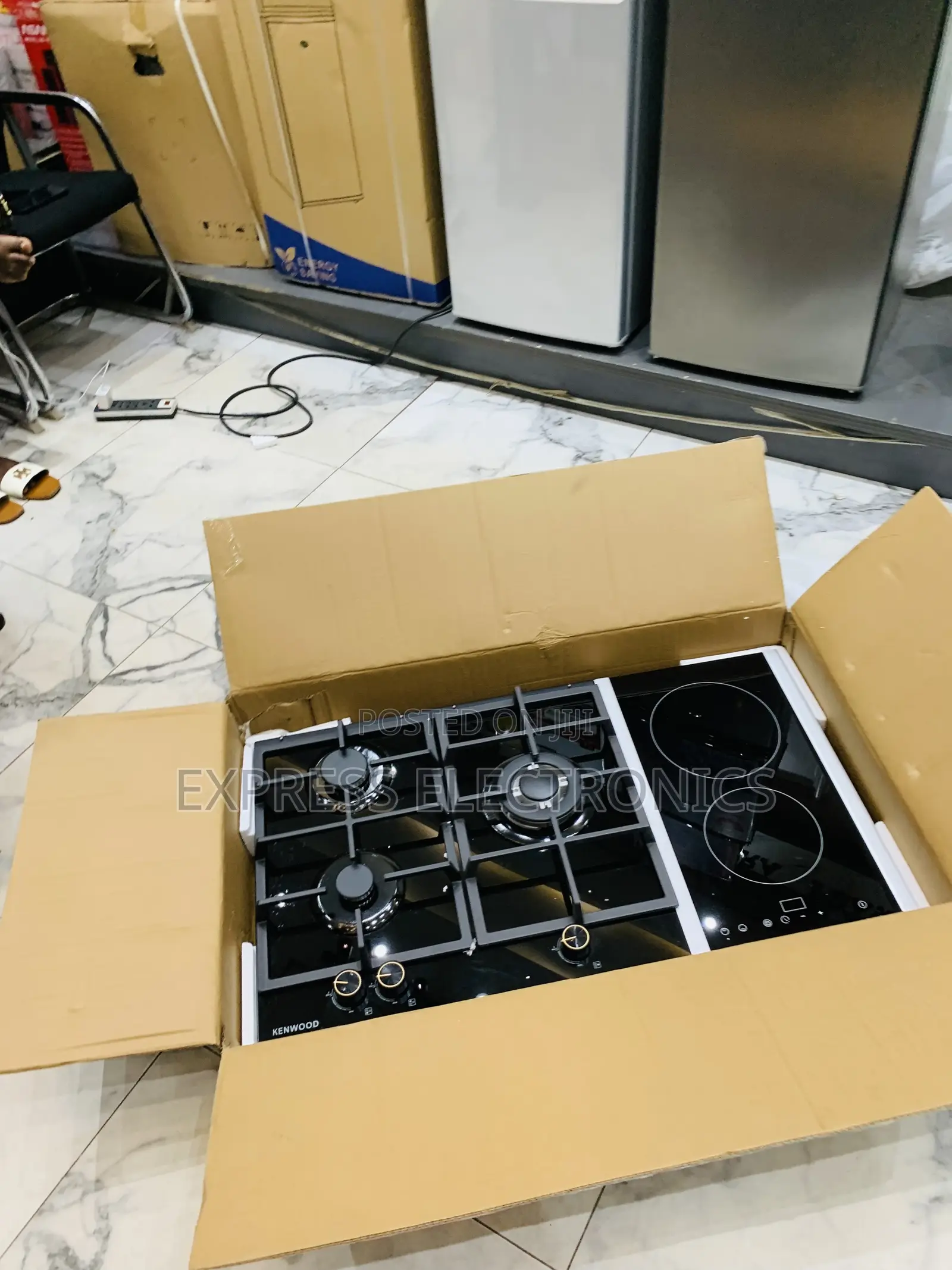 Zealous Sleek Gas Electric Cooker Built in Kenwood 2-3 Cooker