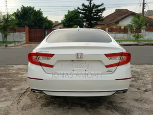 Honda Accord 2019 White