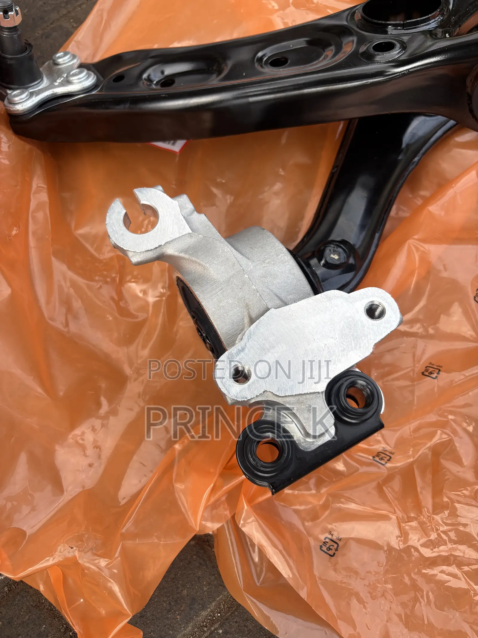 Complete Lower Armhonda CRV 2018-2022