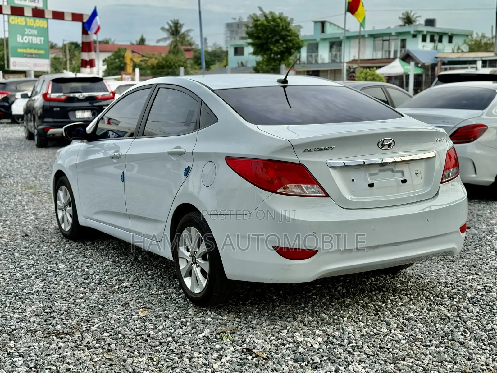 Hyundai Accent SE Sedan 2016 White
