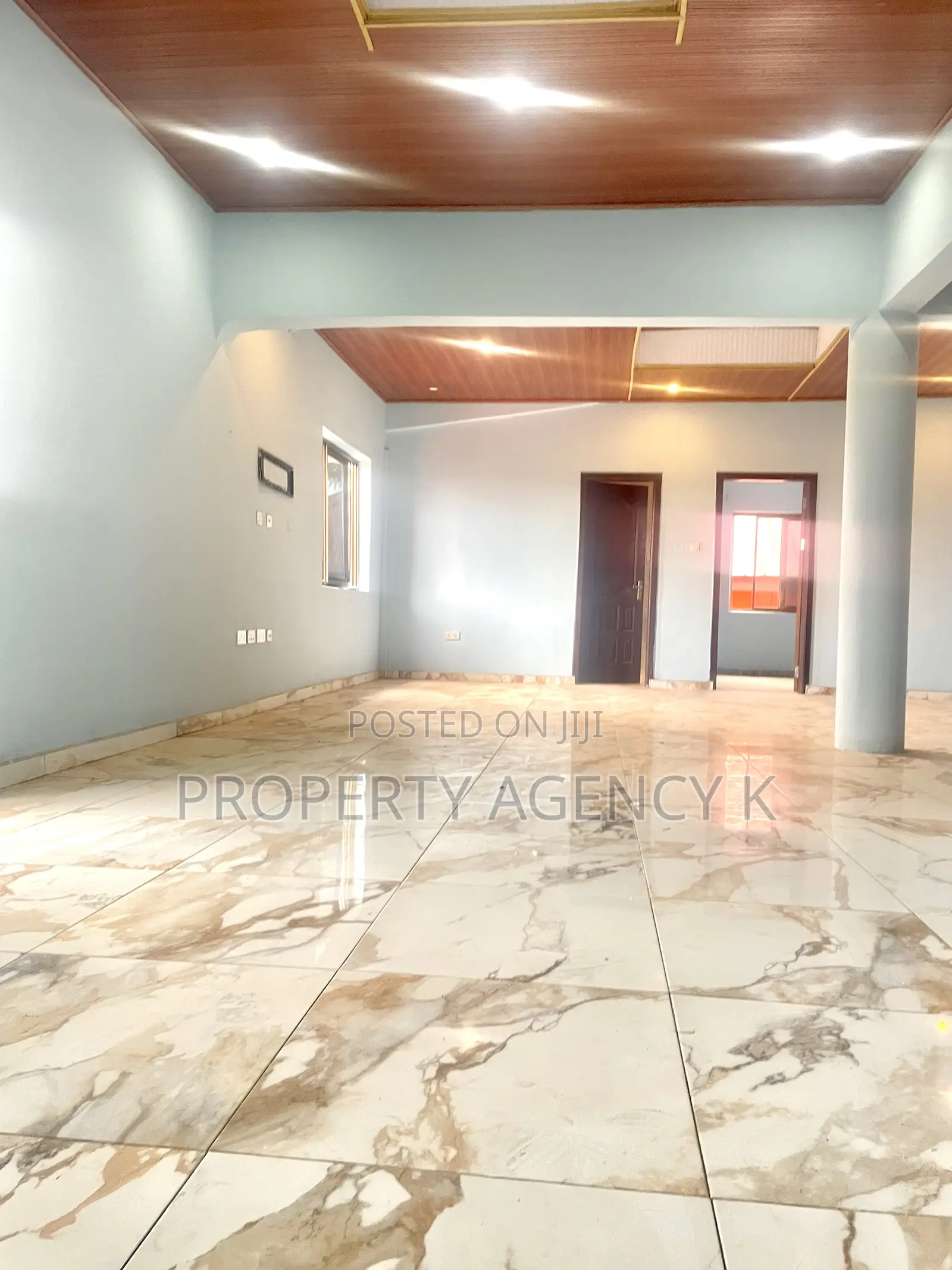 4bdrm Apartment in Avl Props, Old Barrier for rent