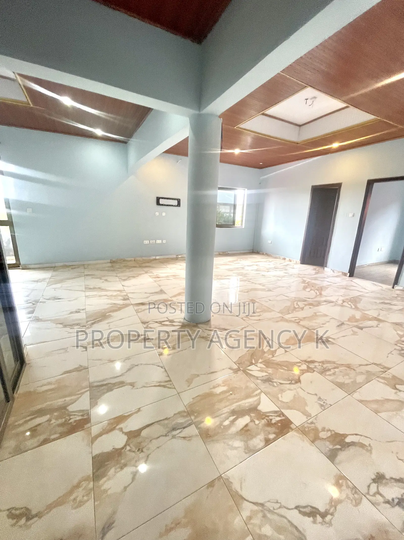 4bdrm Apartment in Avl Props, Old Barrier for rent