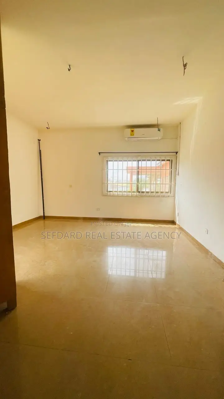 6bdrm House in Sefdard Properties, North Legon for rent
