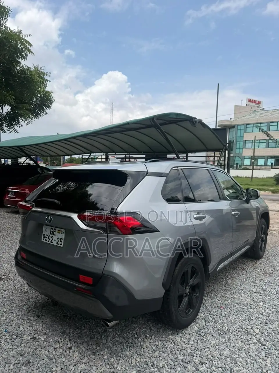 Toyota RAV4 2021 Silver