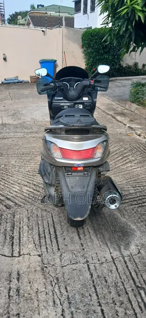 Yamaha Majesty 2010 Gray
