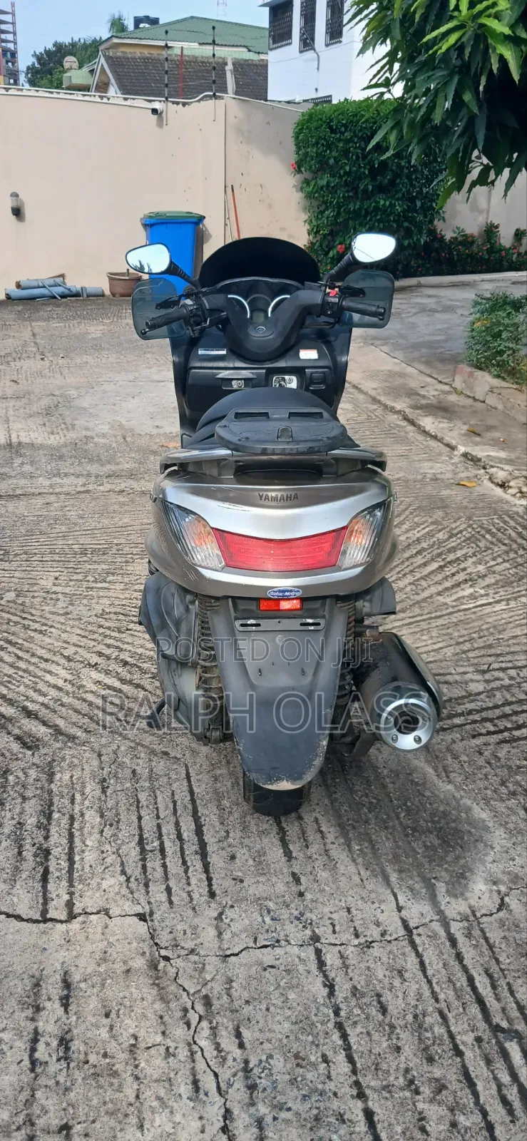 Yamaha Majesty 2010 Gray
