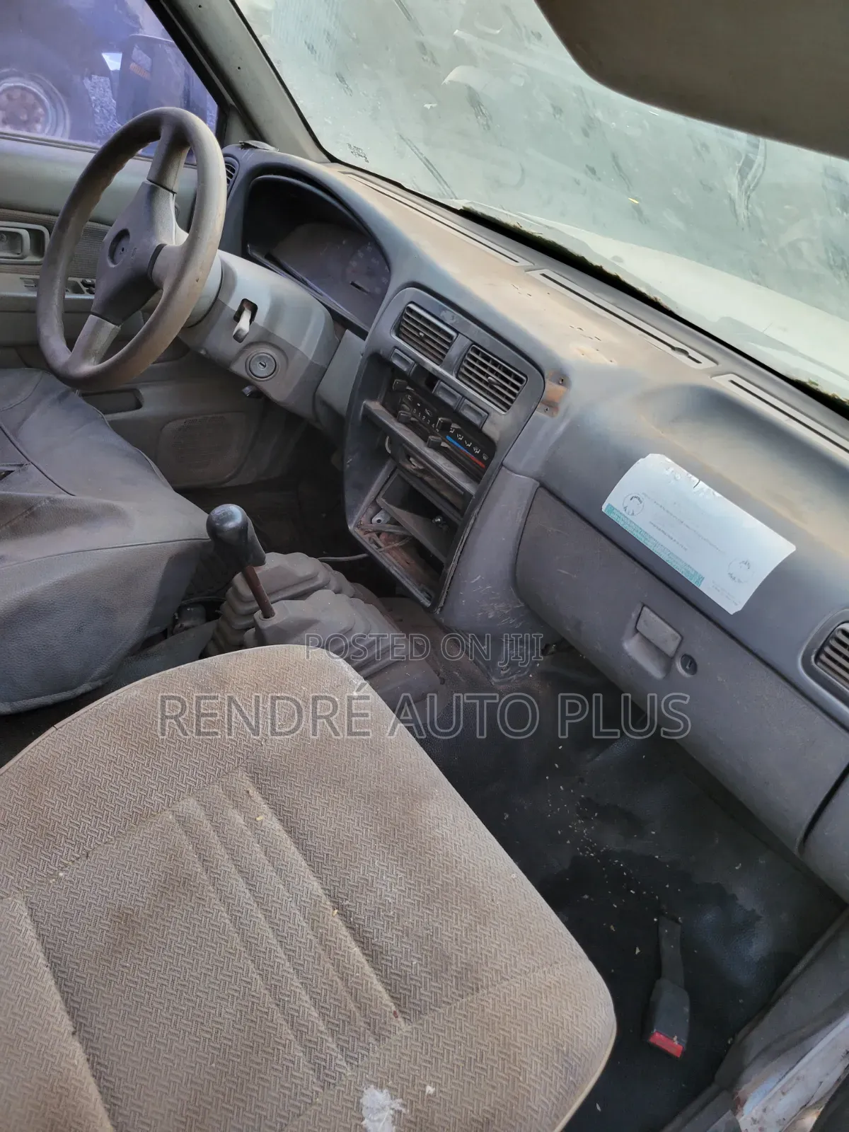 Nissan Hardbody 2008 White