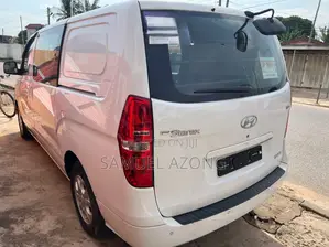 Hyundai Starex 2014 White