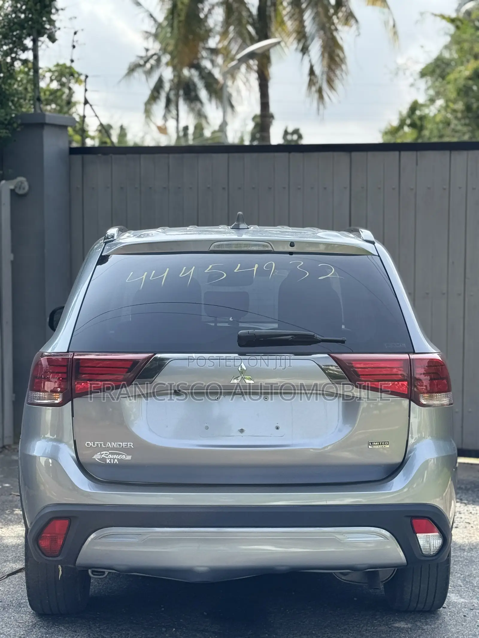 Mitsubishi Outlander SEL S-AWC 2020 Gray