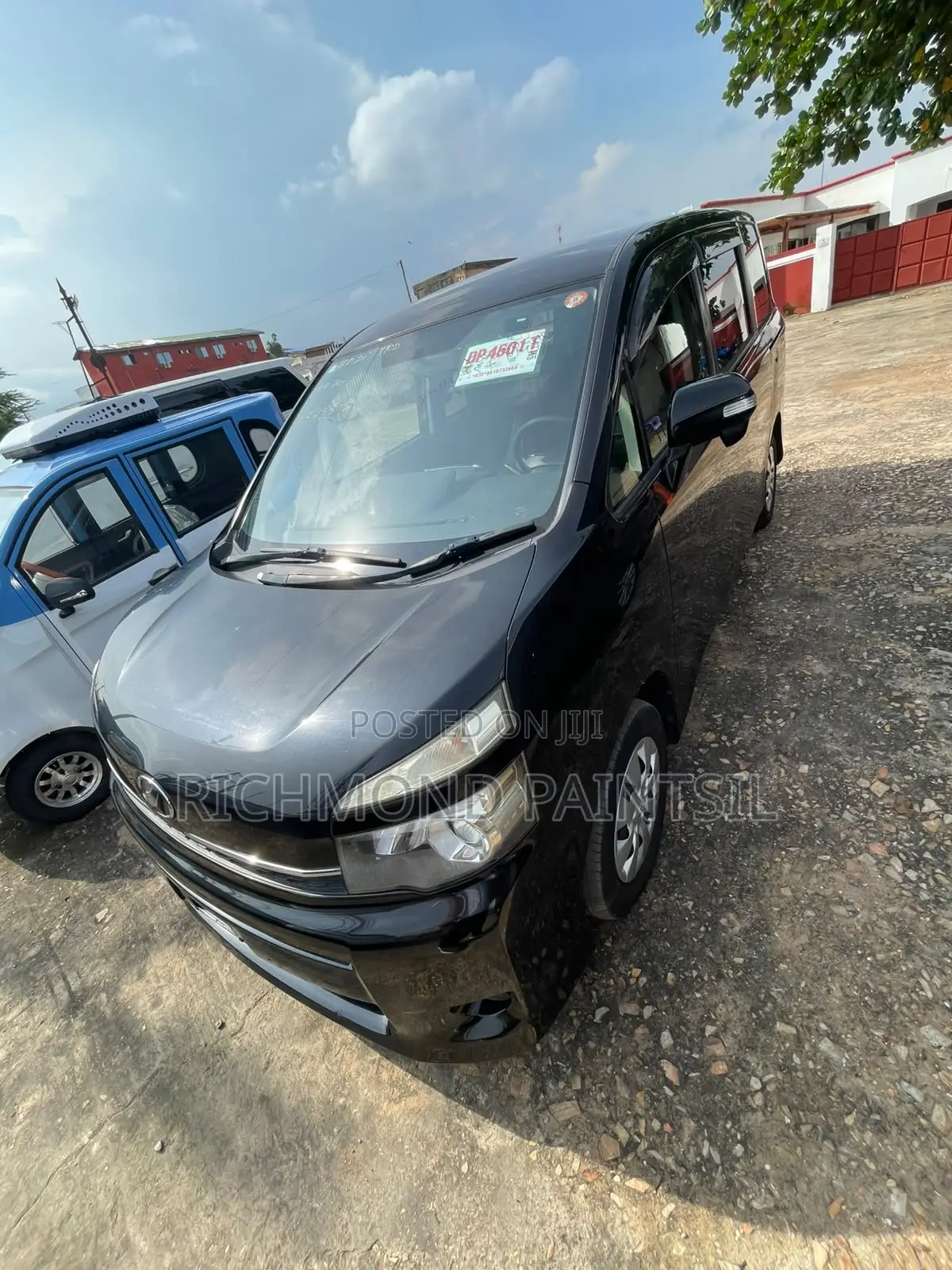 Toyota Voxy 2013 Black