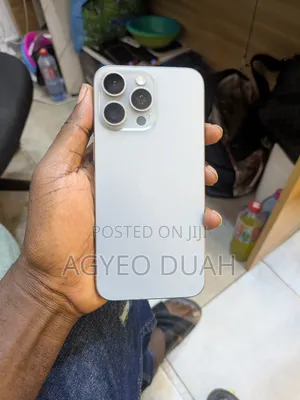 Apple iPhone 15 Pro Max 256 GB White