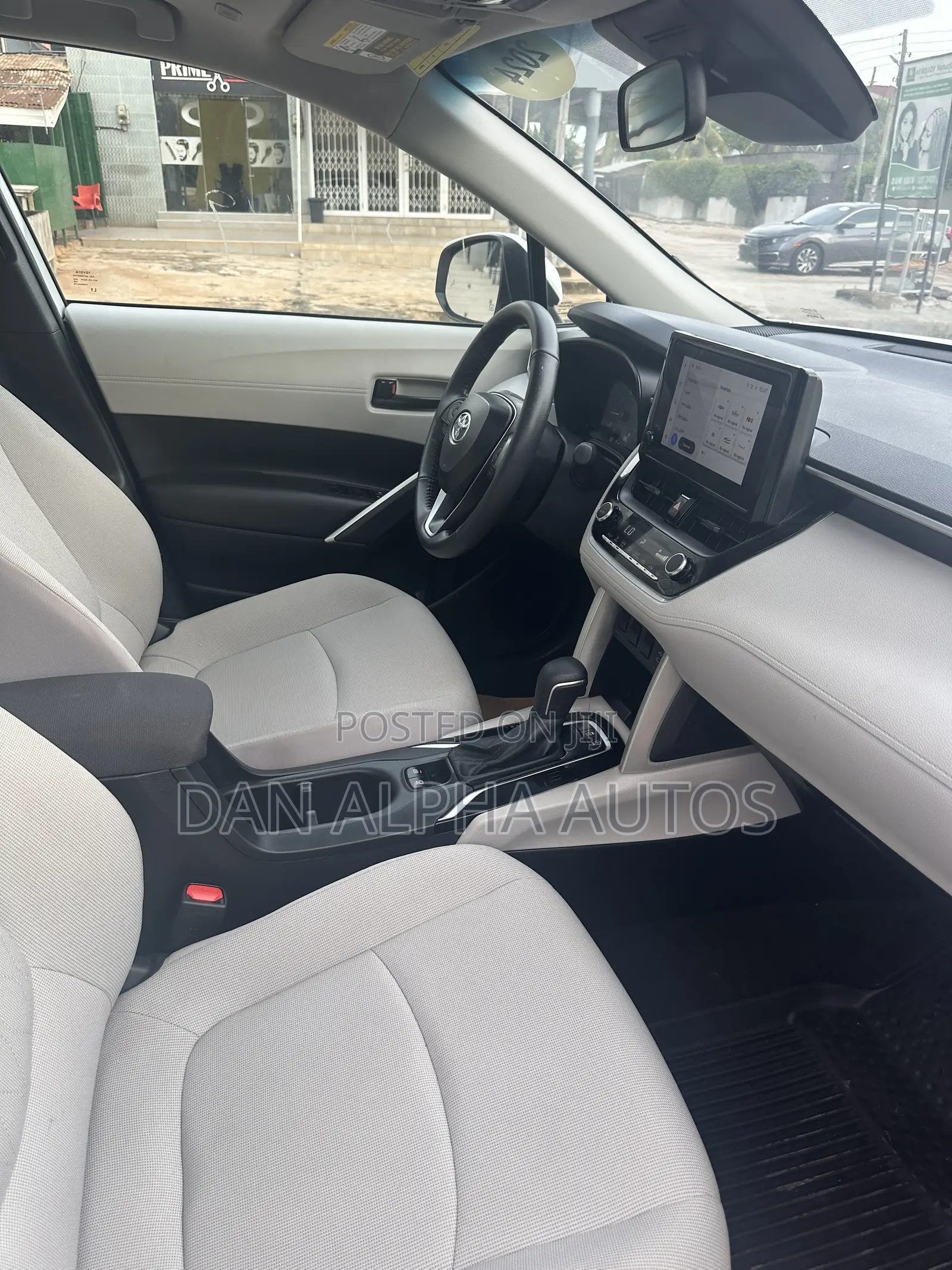 Toyota Corolla Cross 2024 White