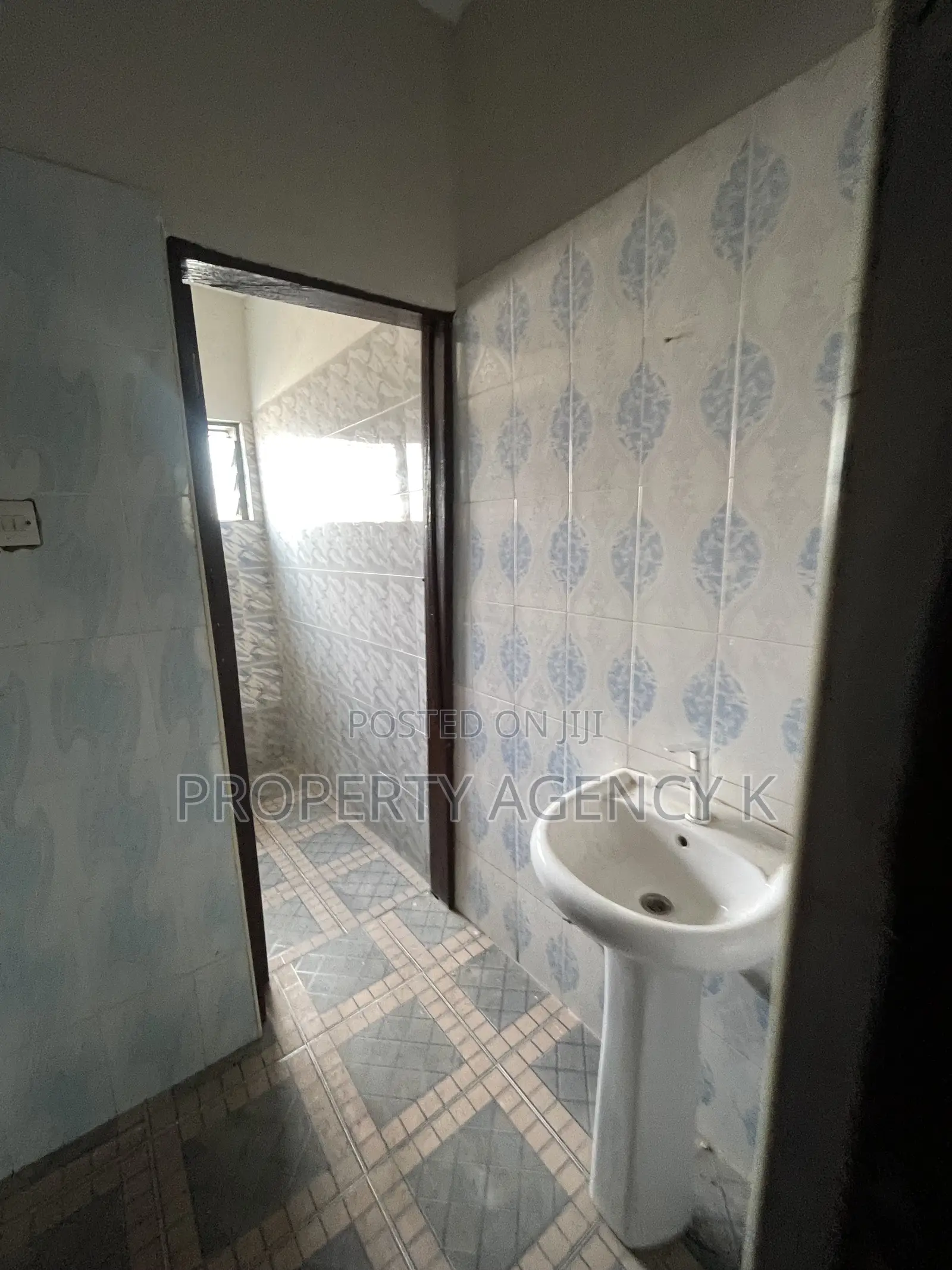 4bdrm House in J Properties, Old Barrier for rent