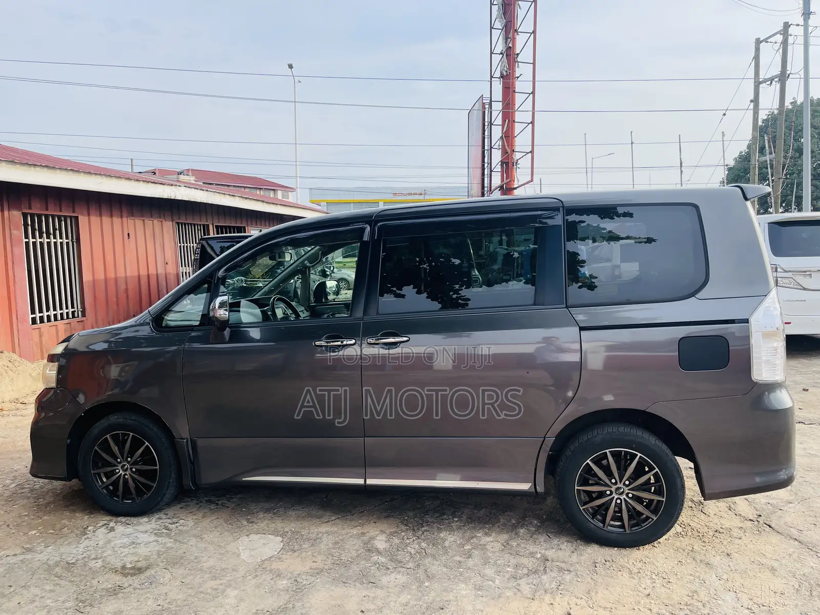Toyota Voxy 2012 Gray