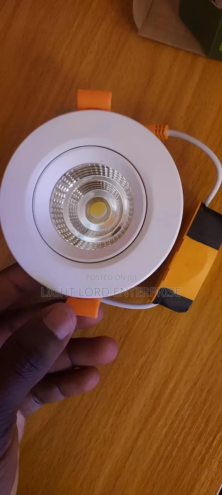 Pizzle 7wattz Ceiling Mount Spot Light