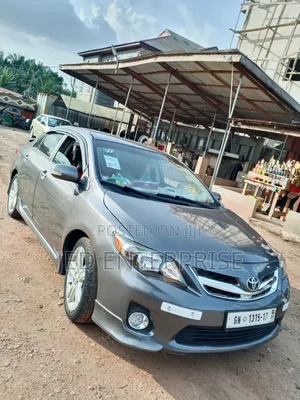 Toyota Corolla 2013 Gray