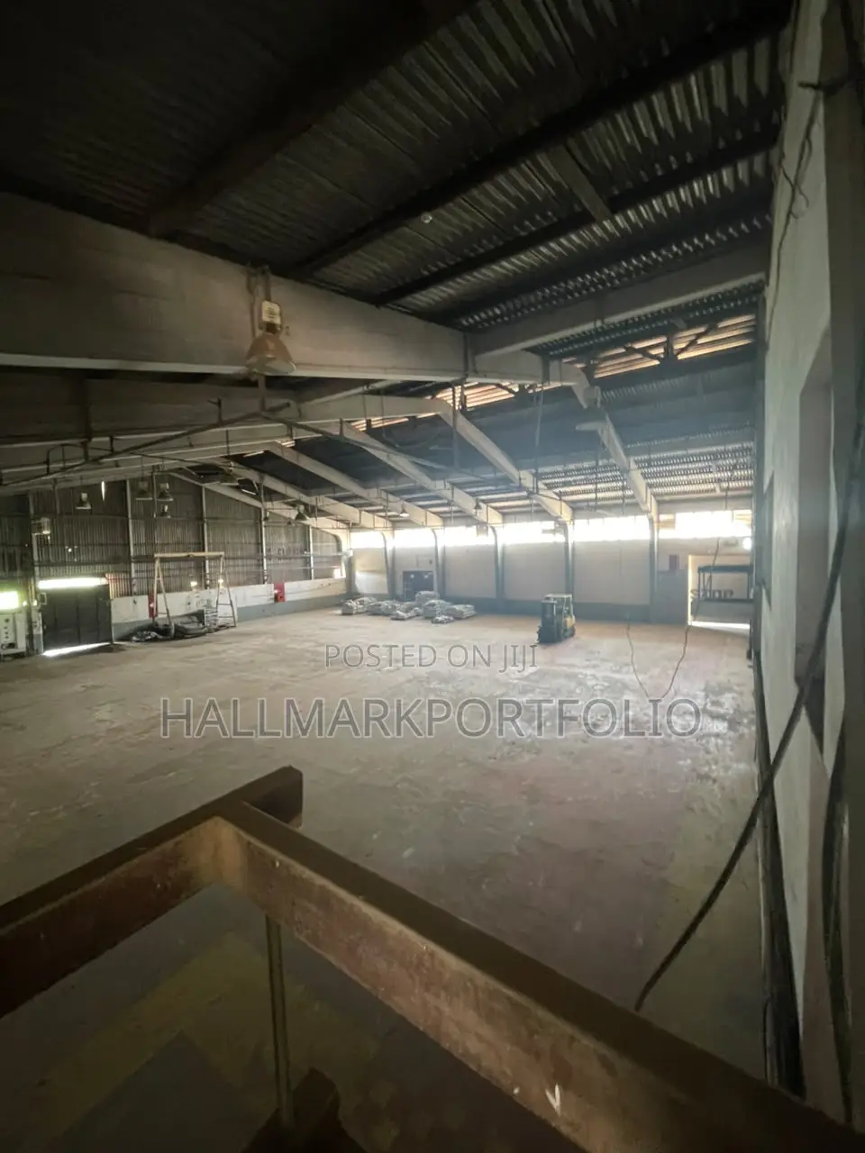 2500 Meter Square Warehouse Tema Industrial Area