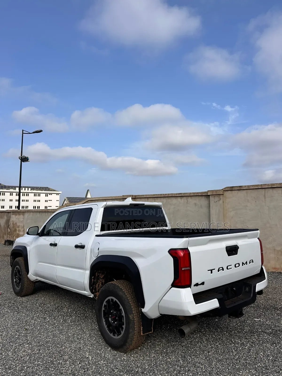 Toyota Tacoma 2024 White