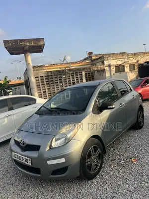 Toyota Yaris 2011