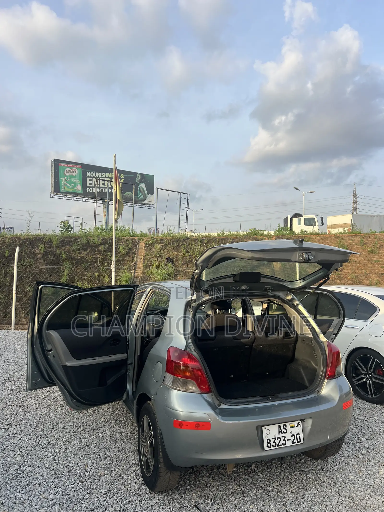 Toyota Yaris 2011