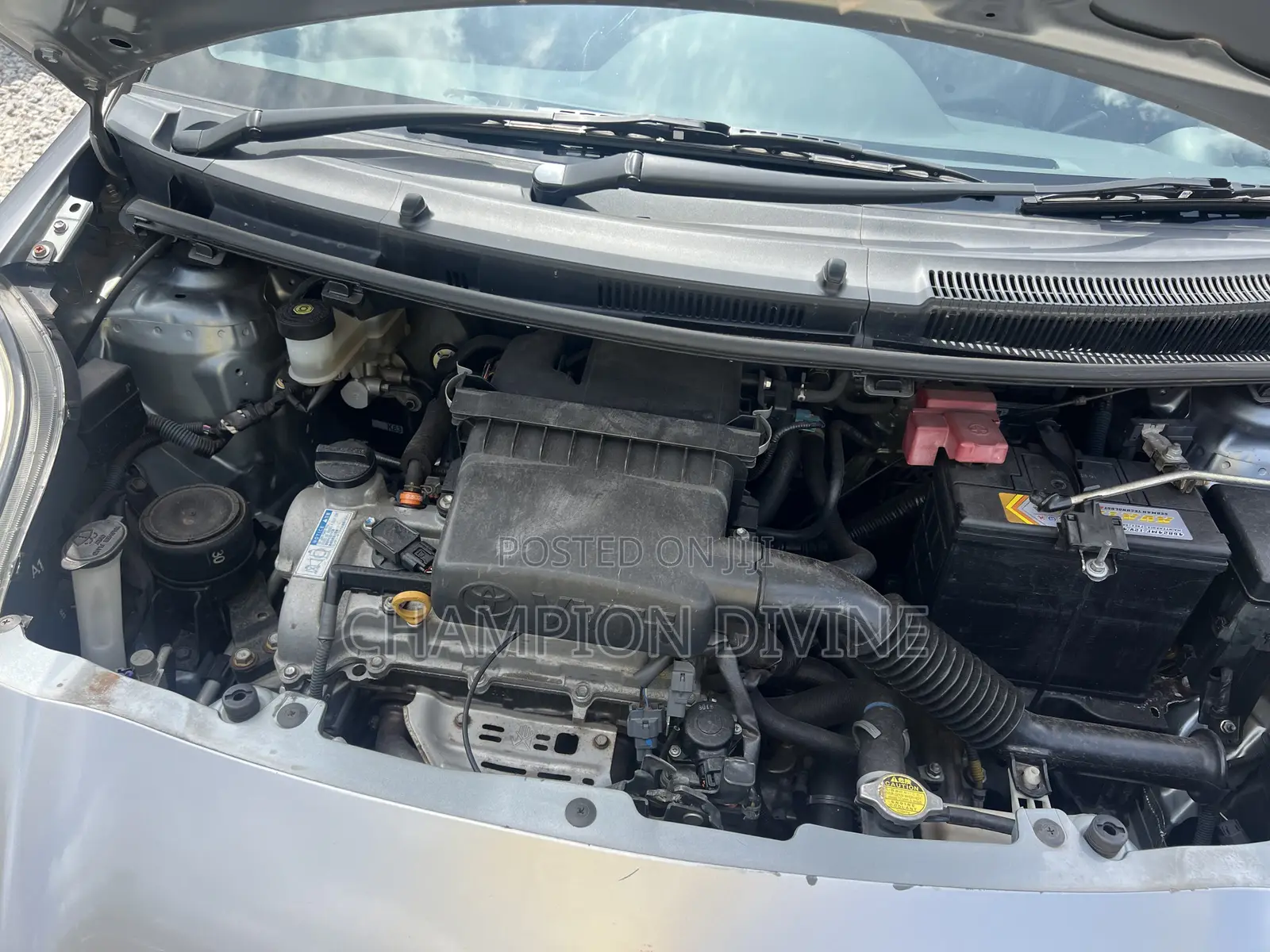 Toyota Vitz 2010