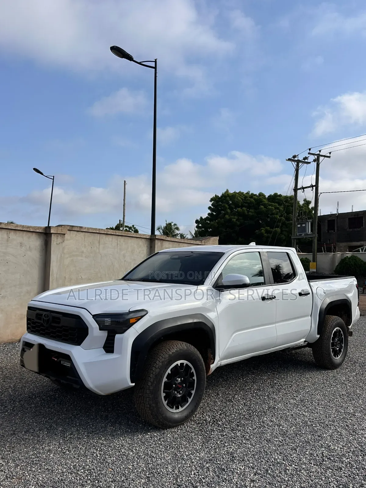 Toyota Tacoma 2024 White